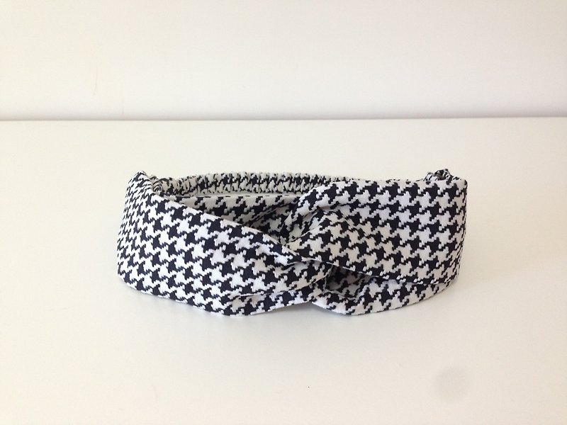 Black Houndstooth Hairband - Headbands - Other Materials Black