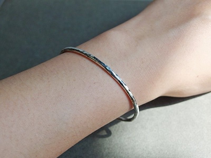 Etude forging knock sterling silver bracelet - Anklets & Ankle Bracelets - Other Metals White