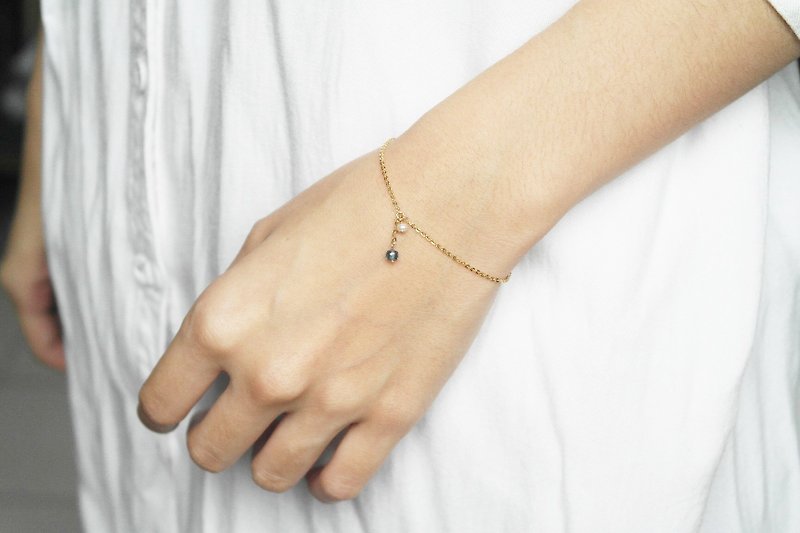"Natural stone series - gold mine" K gold plated brass drape fine pearl kyanite bracelet - Bracelets - Gemstone 