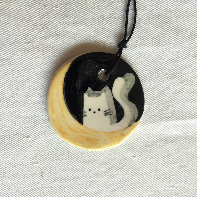 cat in the moon - Necklaces - Porcelain Yellow