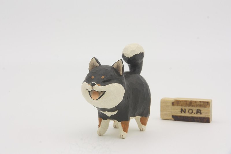 Department of Small Animal Healing _ black wood carvings D (hand-carved wood) - Pet Toys - Wood Black