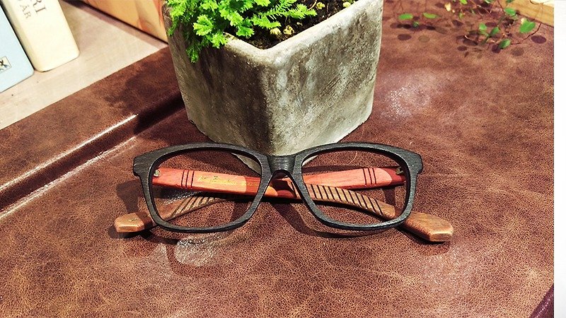 台湾手作りメガネ[MB]アクションシリーズ排他的な特許取得済みのタッチ技術美学アートワーク - 眼鏡・フレーム - 竹製 レッド