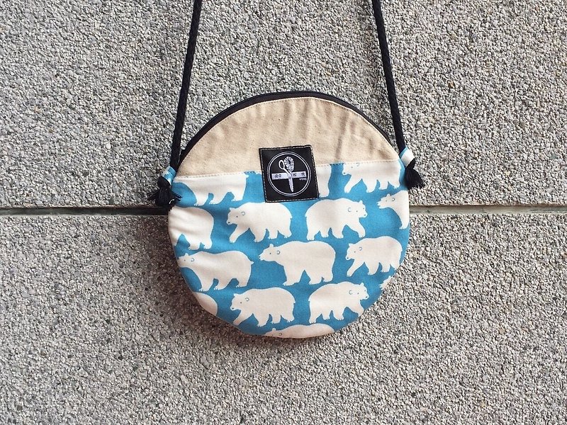 偷偷喊我 / 大餅包-救救北極熊（水藍色） - 側背包/斜背包 - 其他材質 藍色
