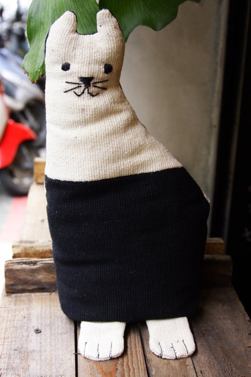 Hand-woven cat doll - Bedding - Other Materials 
