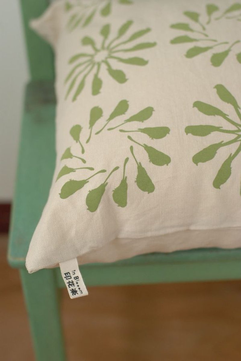 印花樂 版畫收藏抱枕-捲尾圈圈(羅勒綠色) - Pillows & Cushions - Other Materials 