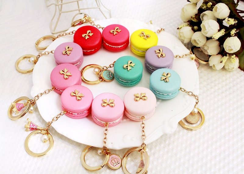 Hand-made French sweetness ~ bow macarons - ที่ห้อยกุญแจ - ดินเหนียว หลากหลายสี