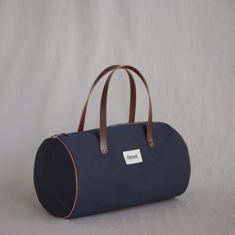 [100% handmade in Spain] Ölend Lupe Fabric| Leather |Zipper Barrel Bag (Navy) - กระเป๋าถือ - วัสดุอื่นๆ สีน้ำเงิน