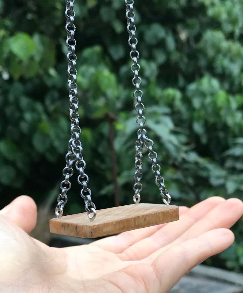 Children's Play Trilogy Swing Swing / Necklace Log Color Recycled Wood Environmental Protection Concept Friendly - Necklaces - Wood Brown