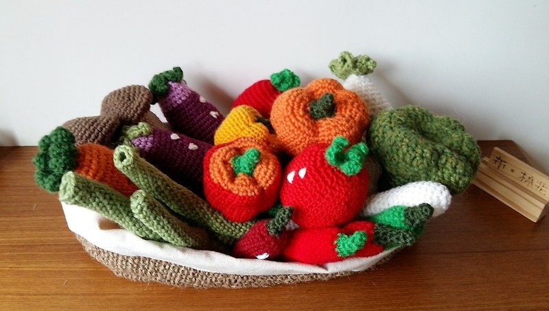 Handmade wool food games, toys, restaurant layout, handmade Linen woven vegetable and fruit baskets - ของเล่นเด็ก - ไฟเบอร์อื่นๆ หลากหลายสี