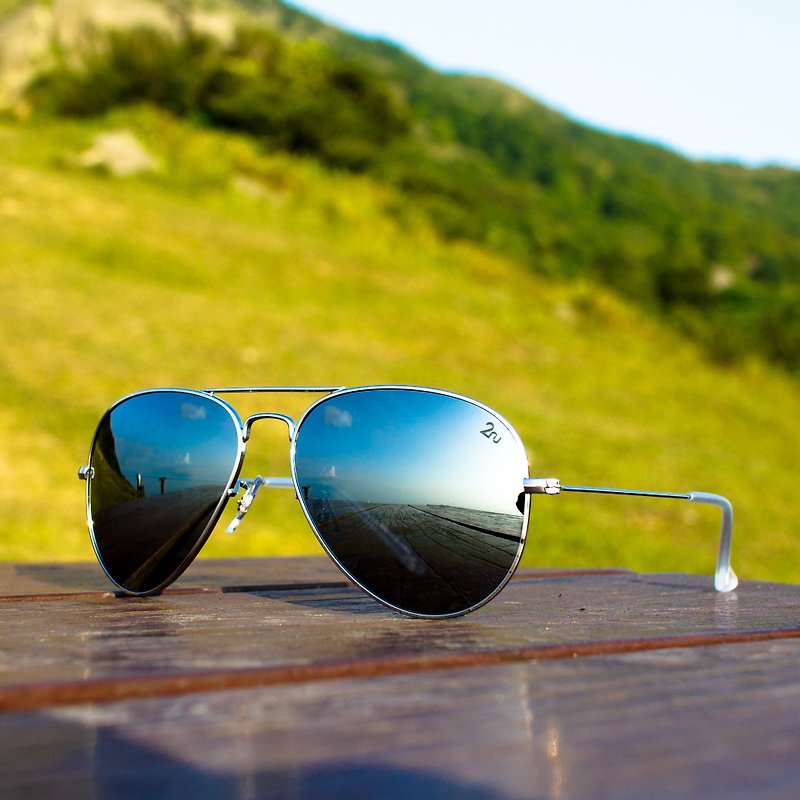 SOLA - Silver Revo Polarizied Sunglasses - แว่นกันแดด - โลหะ สีเทา