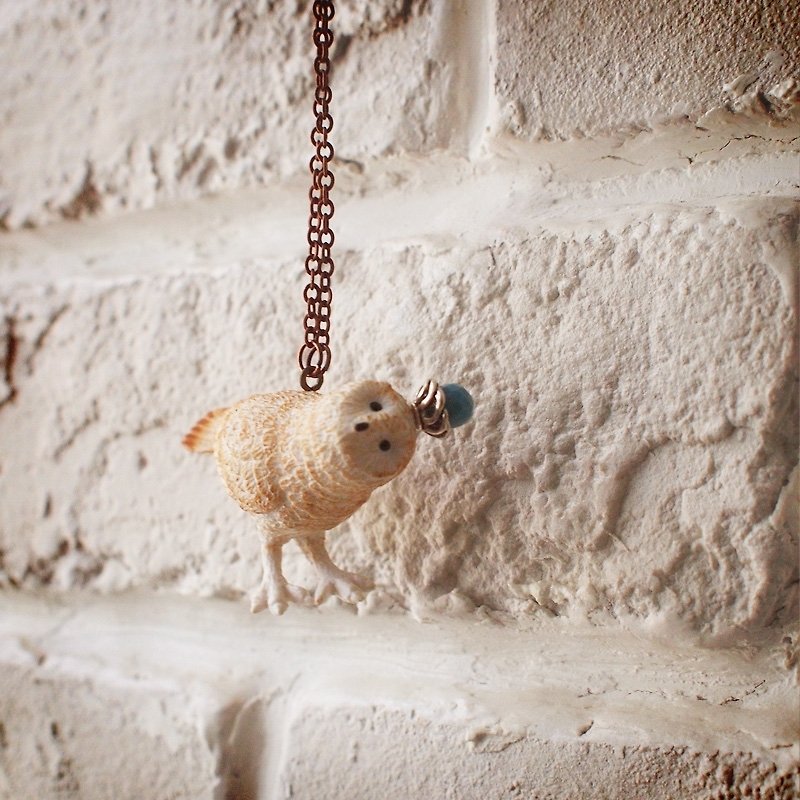 Gorgeous Adventure – White Owl Necklace - สร้อยคอ - พลาสติก ขาว