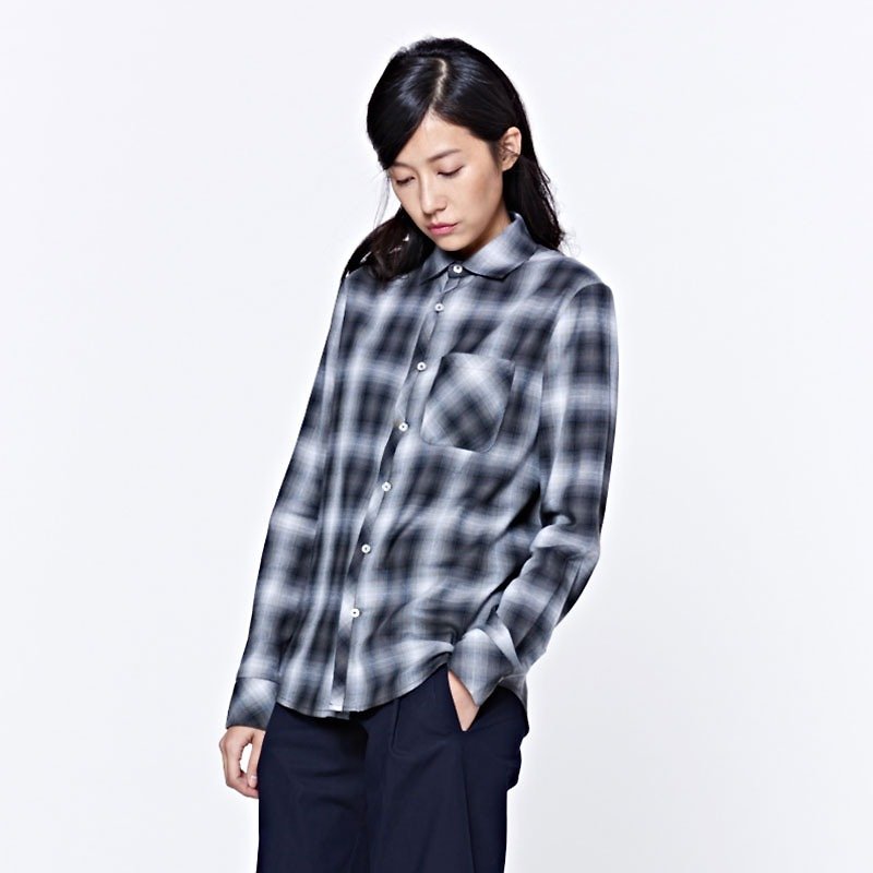 Sometimes I want to completely empty out collagen plaid shirt gray plaid - Women's Shirts - Cotton & Hemp Gray