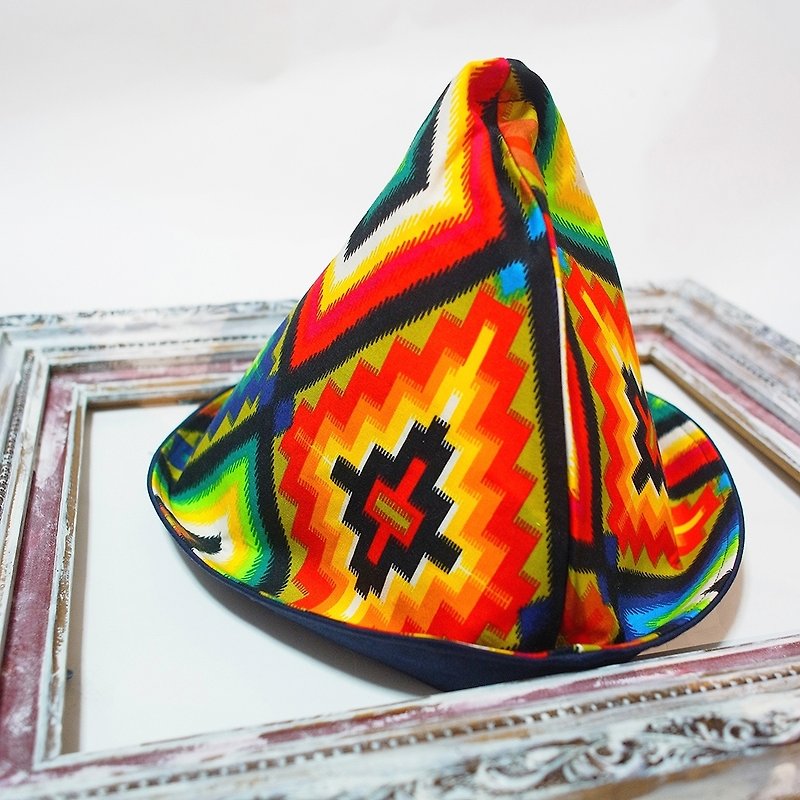 歡樂幾何三角精靈帽 - 帽子 - 其他材質 多色