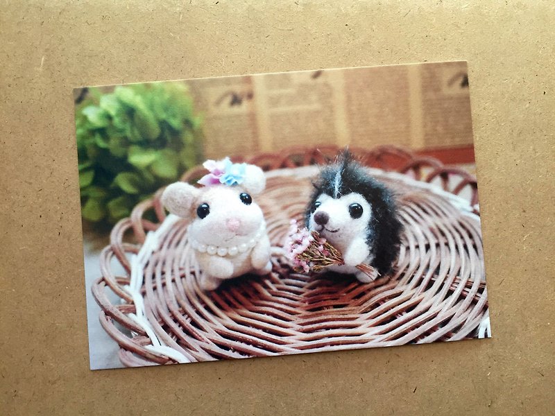 【毛小孩】羊毛氈動物明信片04-小老鼠與小刺蝟 - 心意卡/卡片 - 紙 多色