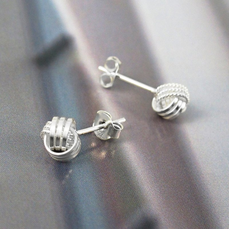 Earring Concerto 925 Sterling Silver Wrapped Ball Earrings-64DESIGN - ต่างหู - เงินแท้ สีเทา