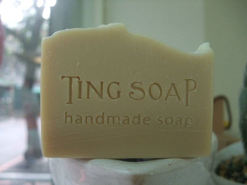 榛果橄欖乳皂-一年以上老皂 - 肥皂/手工皂 - 其他材質 白色