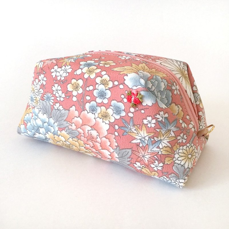 Pouch with Japanese Traditional Pattern, Kimono (Large) - Toiletry Bags & Pouches - Other Materials Pink