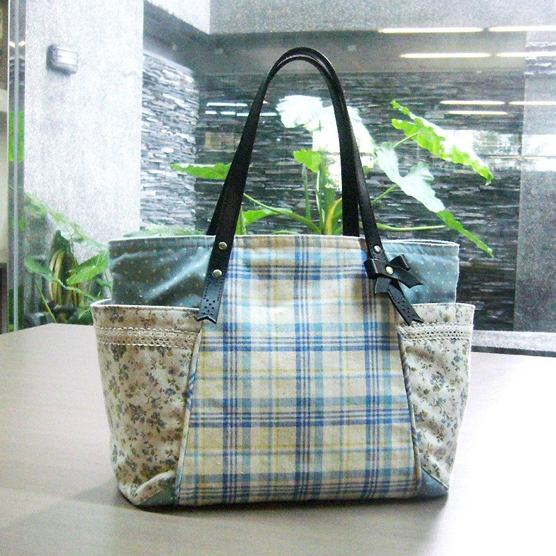 Rural wind sky blue checkered floral shoulder bag - exclusive hand-made hand-finished - Messenger Bags & Sling Bags - Other Materials Blue