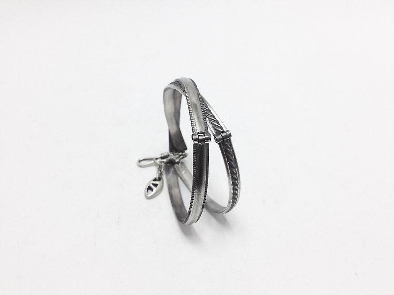 Moriana Sixth·Silver Vintage Bracelet | Moriana - Bracelets - Other Metals Gray