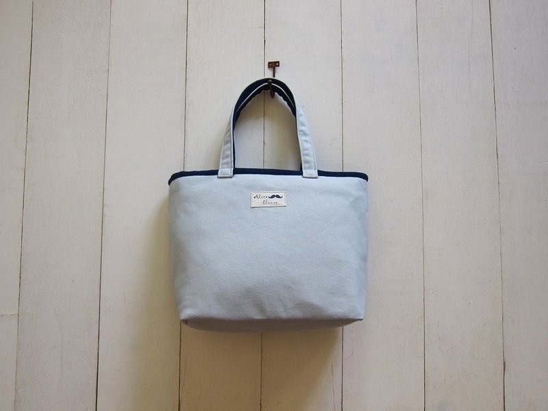 Macaron Series-Silver Grey + Navy Blue Canvas Medium Tote Bag (Zipper Opening Style) - กระเป๋าแมสเซนเจอร์ - วัสดุอื่นๆ หลากหลายสี