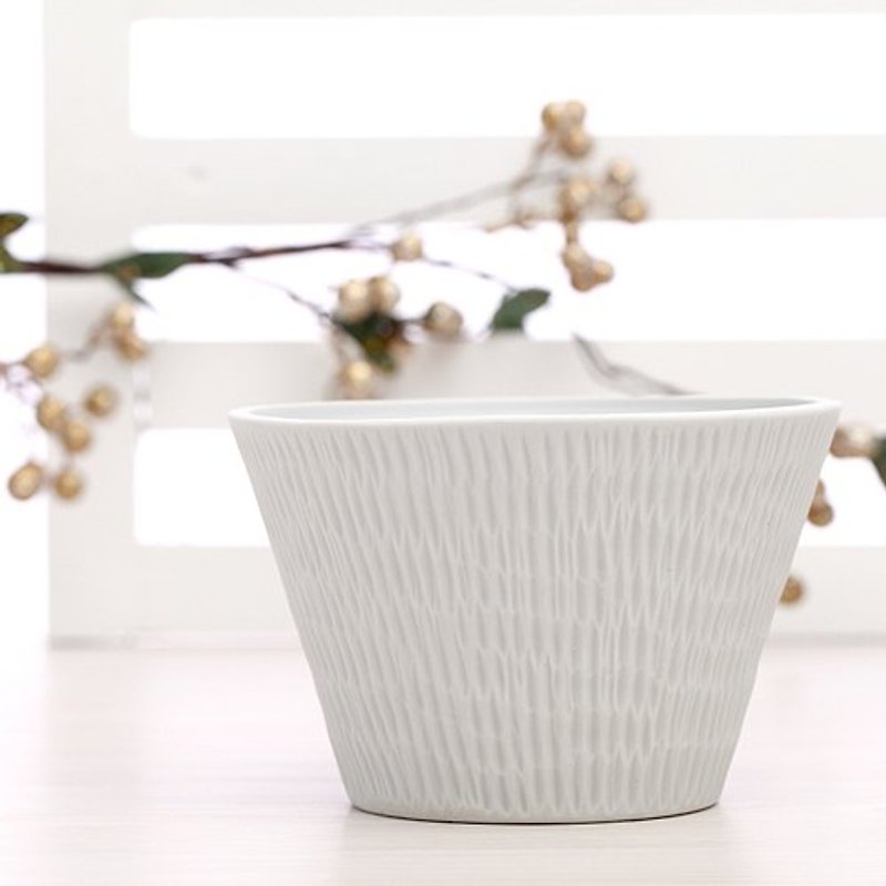 BALTIC flower pot - Pottery & Ceramics - Other Materials White