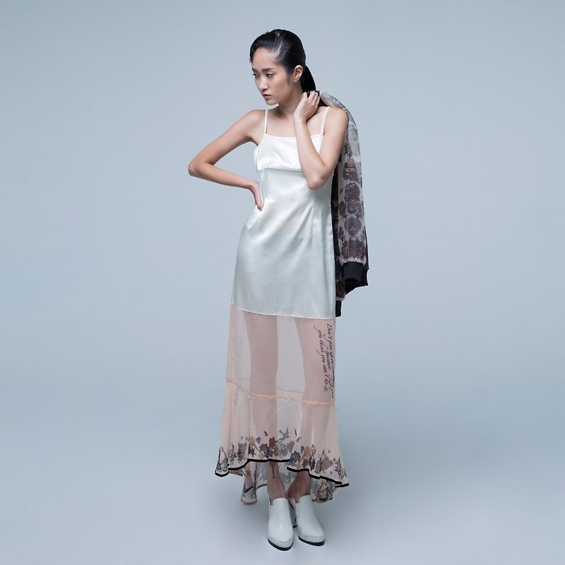 Tattoo Print Maxi Dress With Fishtail Skirt - ชุดเดรส - วัสดุอื่นๆ สีกากี