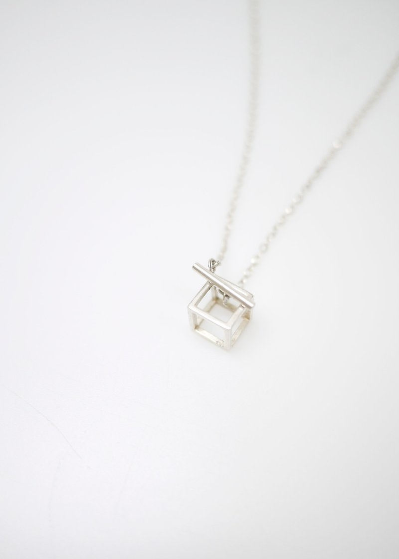 Square relationship simple sterling silver necklace - Necklaces - Other Metals Gray