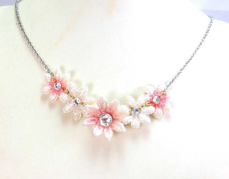Sakura櫻花 水蕾絲項鍊 - 項鍊 - 繡線 