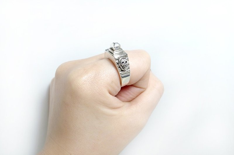 Mysterious small square tower and Skull patron saint sterling silver ring silver925 - แหวนทั่วไป - เงินแท้ สีเงิน
