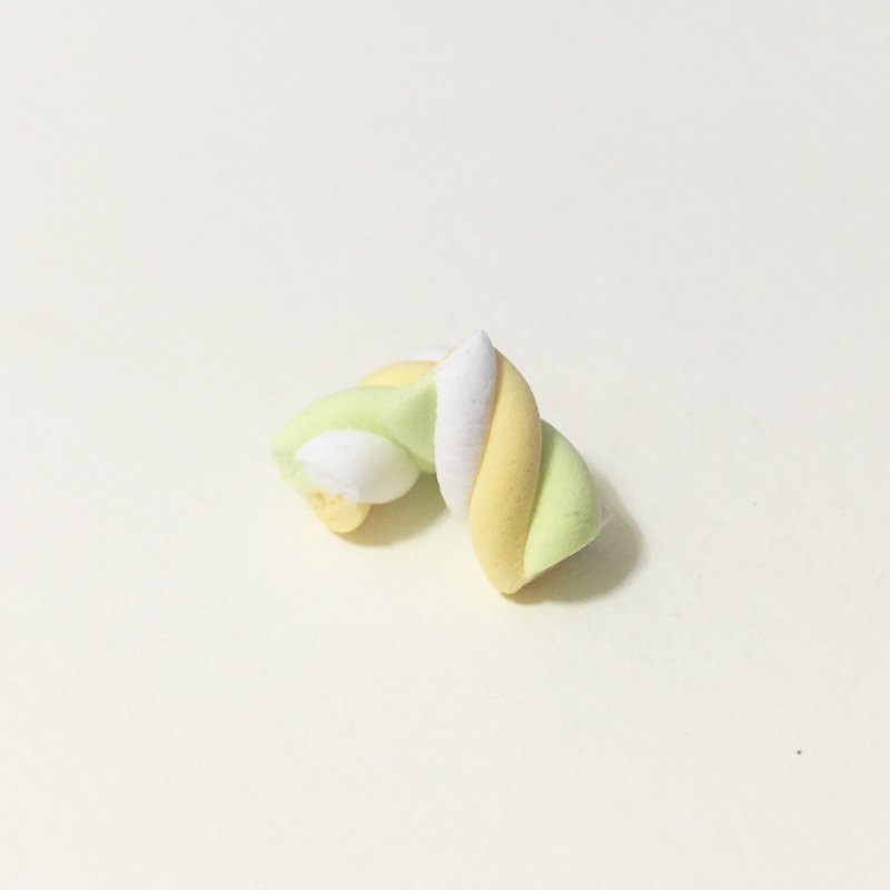 Marshmallow earring set (white, yellow and green color) (two sets) (can be changed to Clip-On) - Earrings & Clip-ons - Clay Multicolor