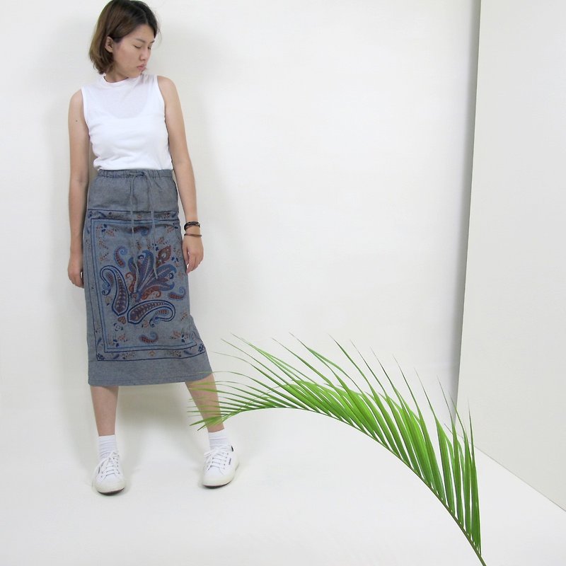 │Thousands of money are hard to buy, know it early│VINTAGE/MOD'S vintage printed denim skirt - Skirts - Other Materials 