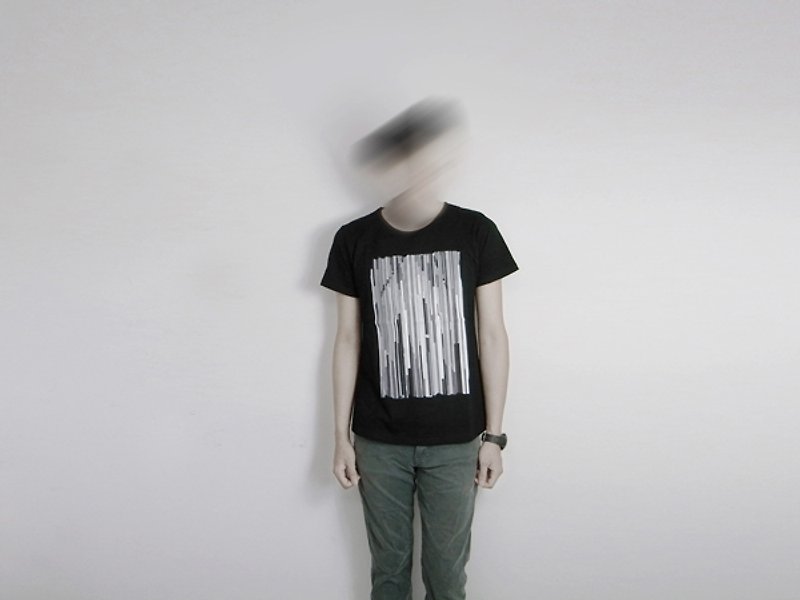 I . A . N Design  訊號  黑色有機棉短袖T Organic Cotton - T 恤 - 棉．麻 黑色