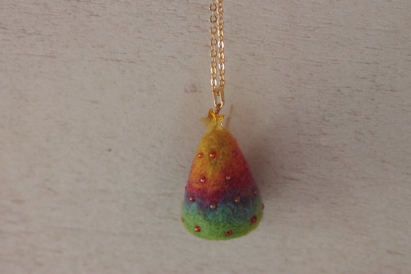 Rainbow Christmas Tree Necklace Hand Dyed Wool The Best Choice for Christmas Gift Exchange - สร้อยคอ - ขนแกะ หลากหลายสี