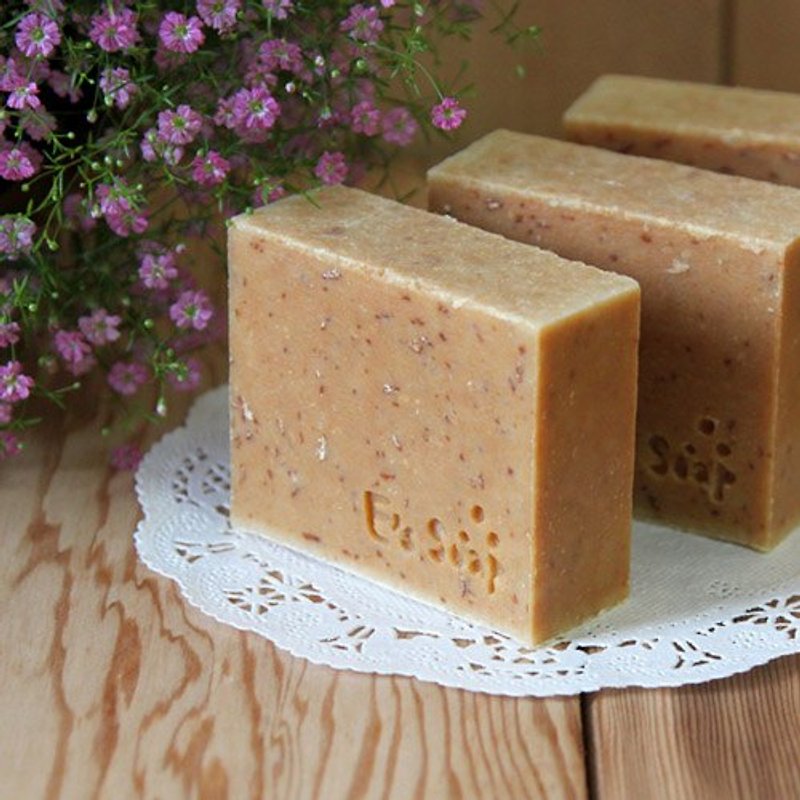 植物．花 肥皂/手工皂 咖啡色 - 經典蜂蜜燕麥 手工皂