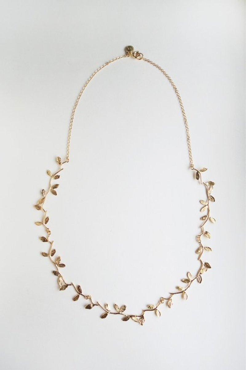 Small branches roll up into a circle (K gold plated necklace) - Cpercent handmade jewelry - Necklaces - Other Metals Gold
