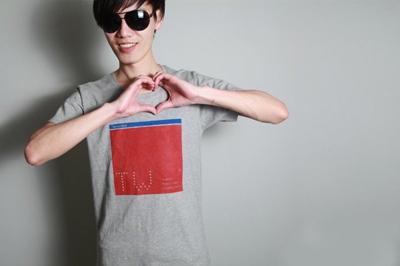 Hand-painted handprint TEE 【TW 】male/female - Men's T-Shirts & Tops - Cotton & Hemp Red