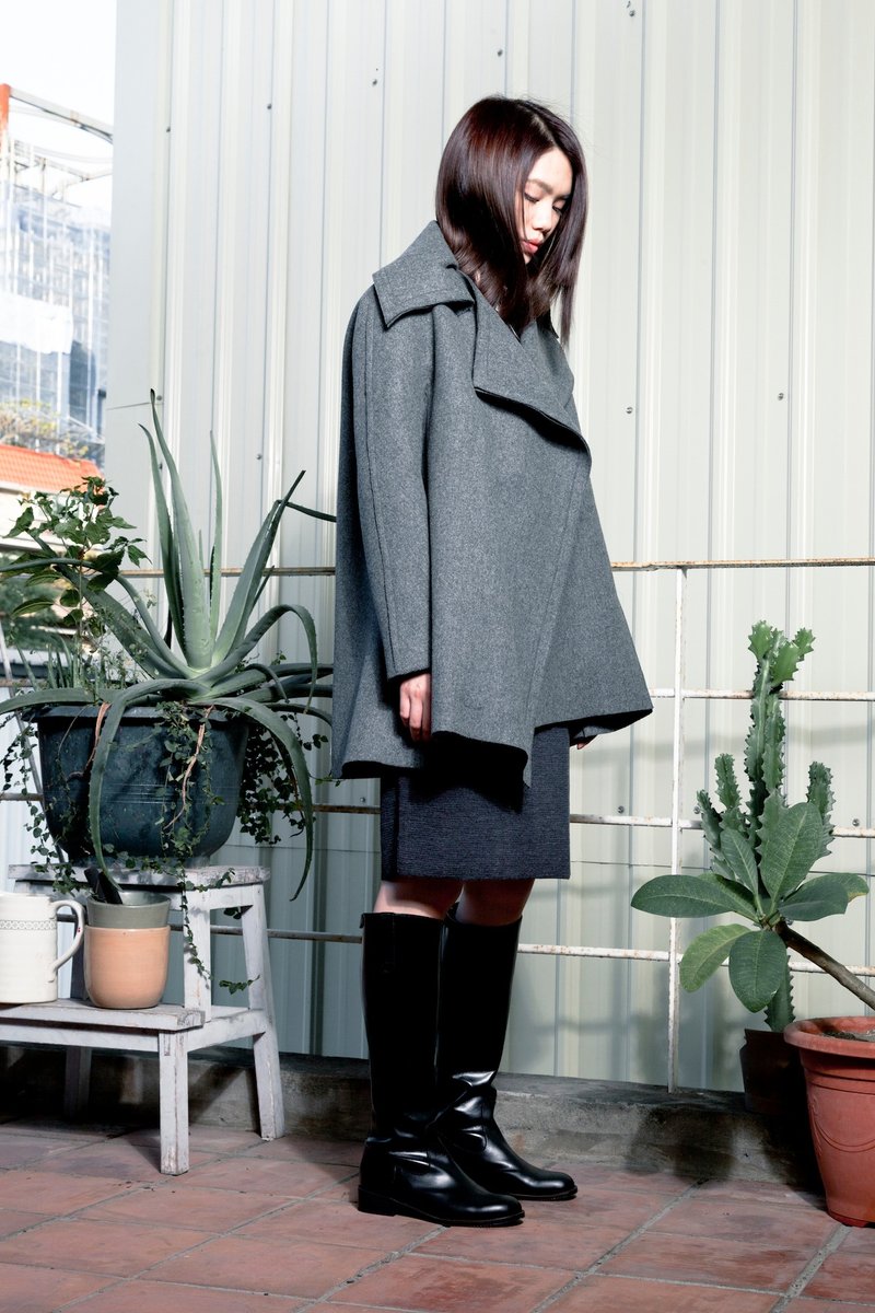 高級毛料大衣/  Luxury Wool Coat - 女大衣/外套 - 其他材質 灰色