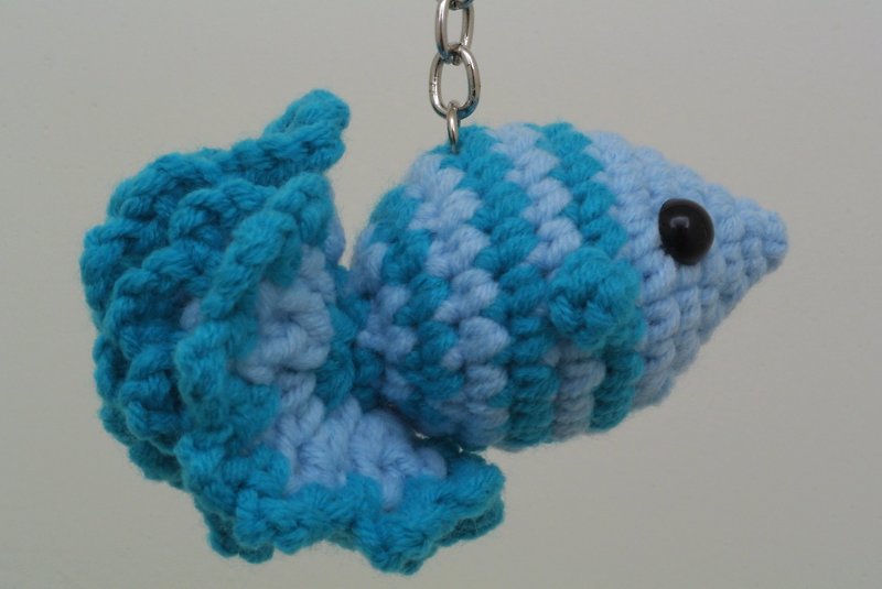 【Knitting】年年有餘（魚）系列-藍田生玉 - 鑰匙圈/鑰匙包 - 其他材質 藍色