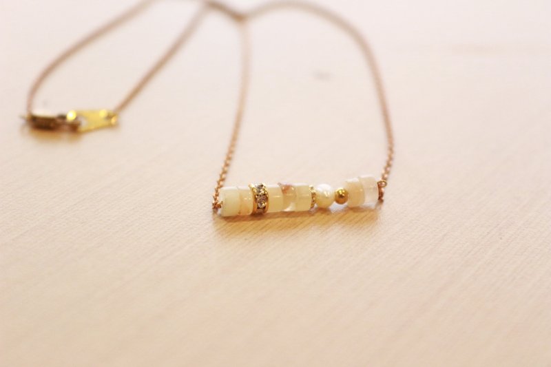 < ☞ Hand in Hand ☜ > nectar Yu - Italian bread sticks brass necklace (0284) - Necklaces - Gemstone White