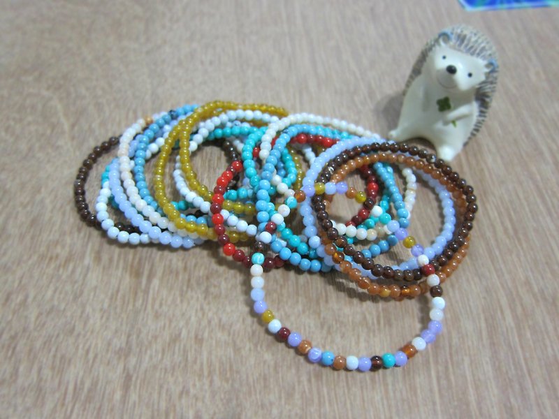 【落玉盤】小清新彩珠手鍊(共10色) - Bracelets - Plastic Multicolor