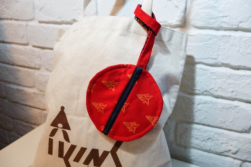 REINDEER麋鹿圓形掛包 錢包  紅色麋鹿聖誕樹款 - 散紙包 - 其他材質 多色