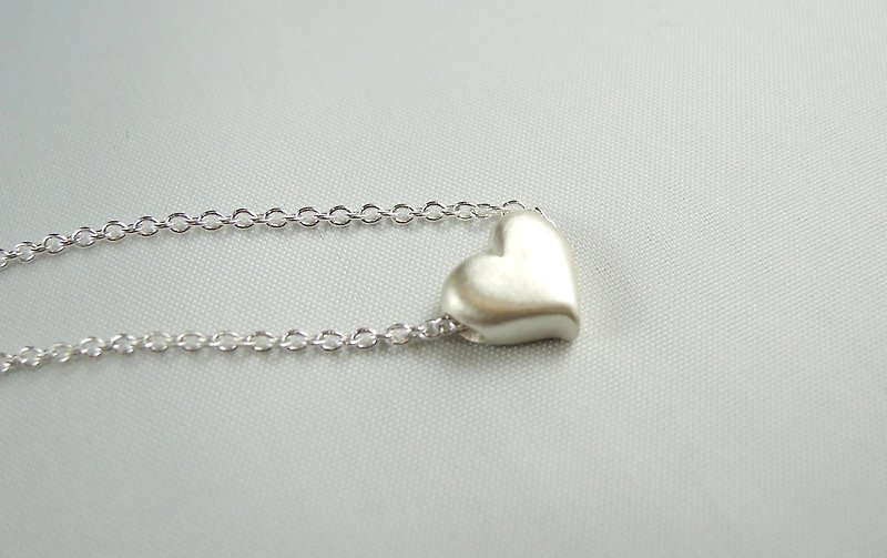 Love three-dimensional sterling silver necklace (matte texture) / clavicle chain / bracelet / gift / Valentine's Day / anniversary - สร้อยคอทรง Collar - โลหะ หลากหลายสี