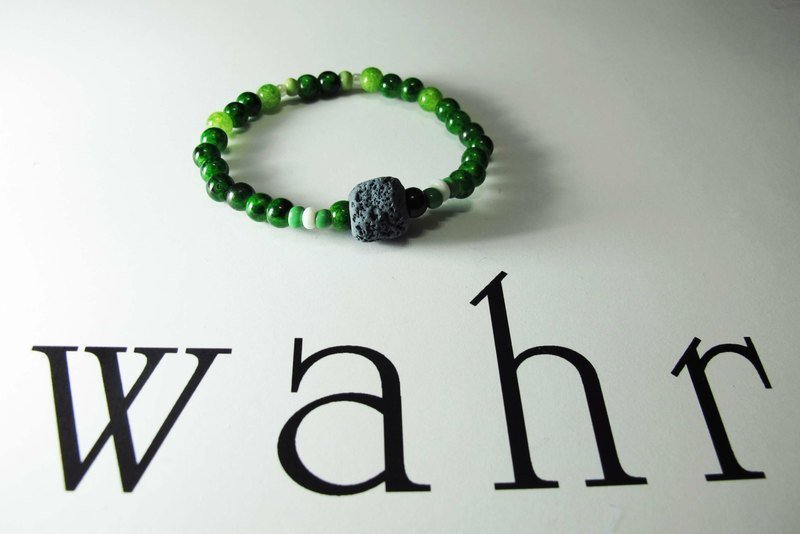 【Wahr】月球表面長青苔手鍊 - Bracelets - Other Materials Green