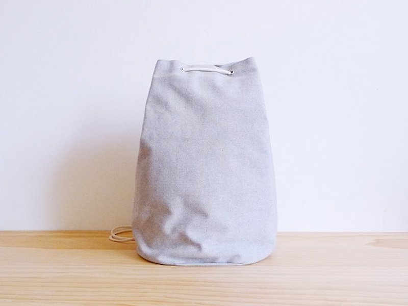 Beige Grey Canvas Medium Sailor Bucket (round) Drawstring Shoulder Backpack - กระเป๋าหูรูด - ผ้าฝ้าย/ผ้าลินิน สีเทา