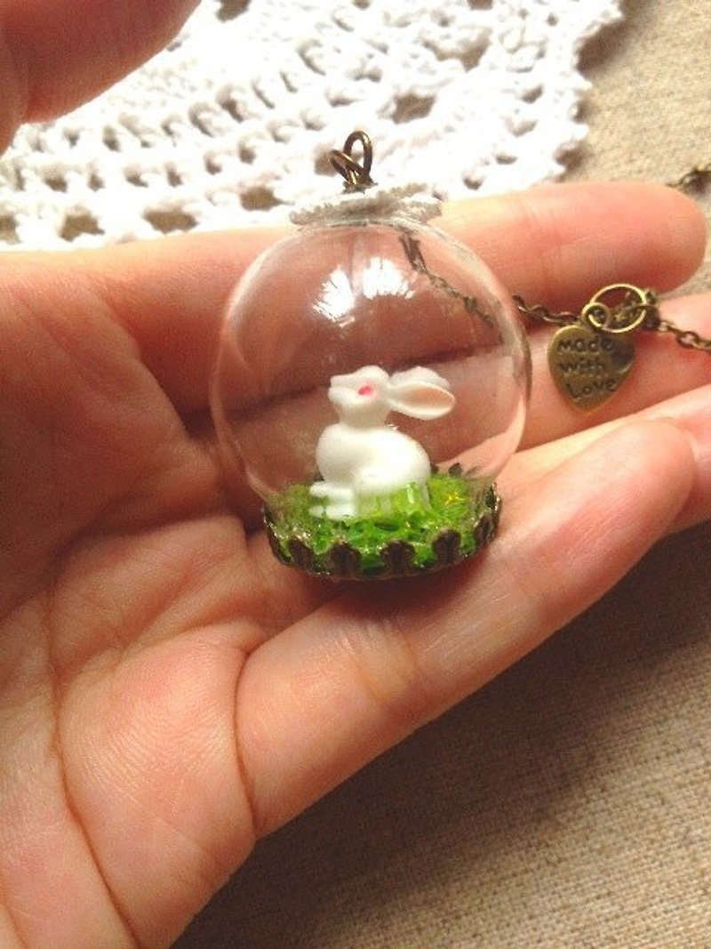 [Imykaka] ♥ prairie rabbit crystal ball necklace - สร้อยคอ - แก้ว สีเขียว