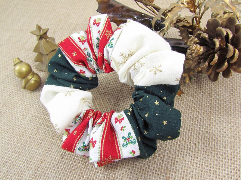 Christmas classic hand-stitching the large intestine circle / ring / tress Christmas / Christmas Day - Hair Accessories - Other Materials 