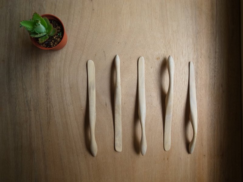 奶油抹刀 - 瞻望系列 【木餐具\烏心石\手工木製品】【隨機出貨】 - 刀叉/湯匙/餐具組 - 木頭 咖啡色