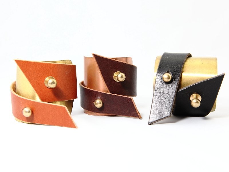 Embellish - Bracelet LB13-02301 leather bracelet brass - Bracelets - Genuine Leather Brown
