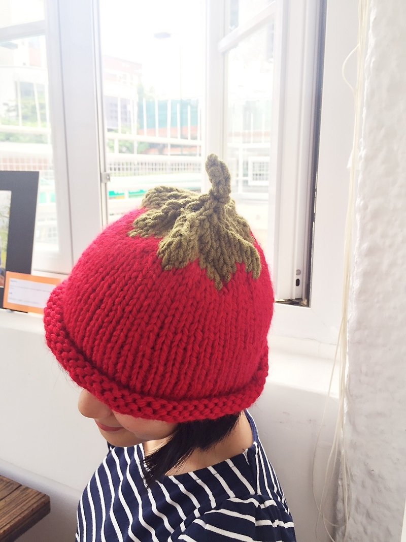 Hand Knit Strawberry Beanie Debbie for adult - หมวก - ขนแกะ สีแดง