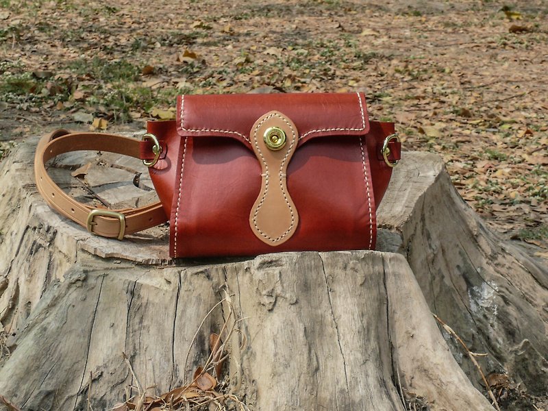 Non-impact bag wine red vegetable tanned leather full leather handmade casual style small bag - Messenger Bags & Sling Bags - Genuine Leather Red